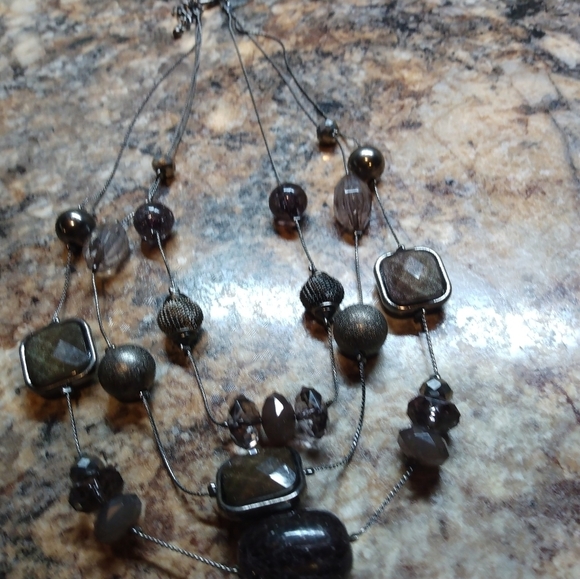 NY Collection 3 Layer Beaded Necklace - Picture 7 of 9